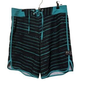 Under Armour Size 32 Loose Board Shorts